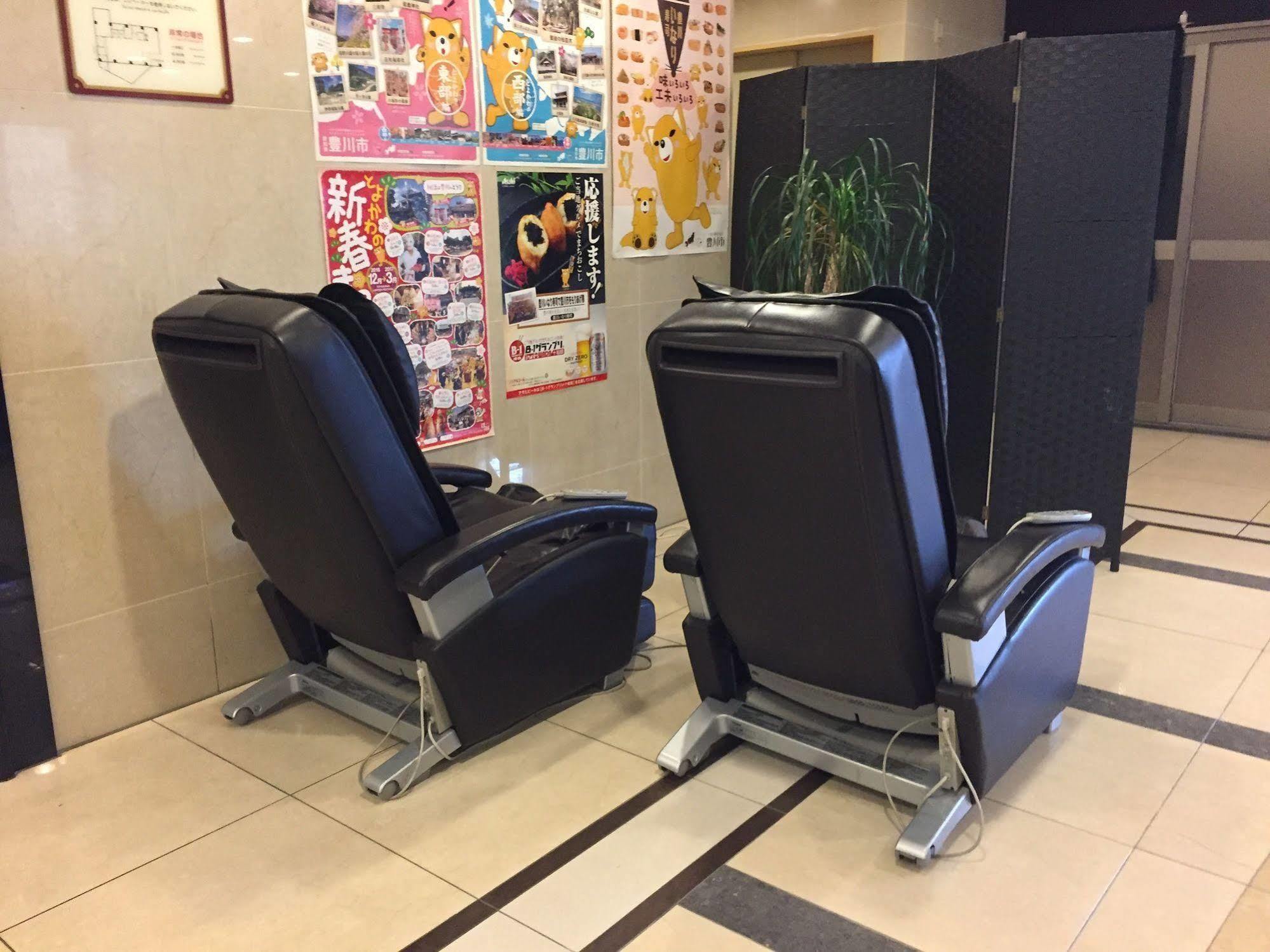Hotel Crown Hills Toyokawa Exteriér fotografie